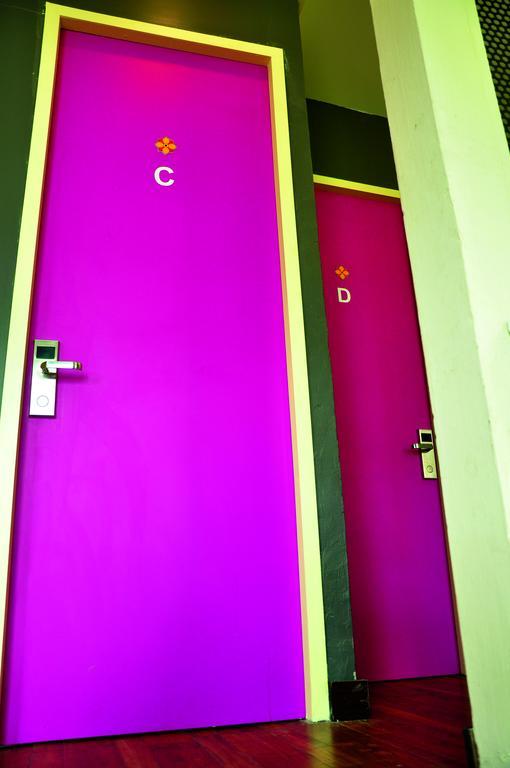 Sabye Club Hostel Bangkok Esterno foto