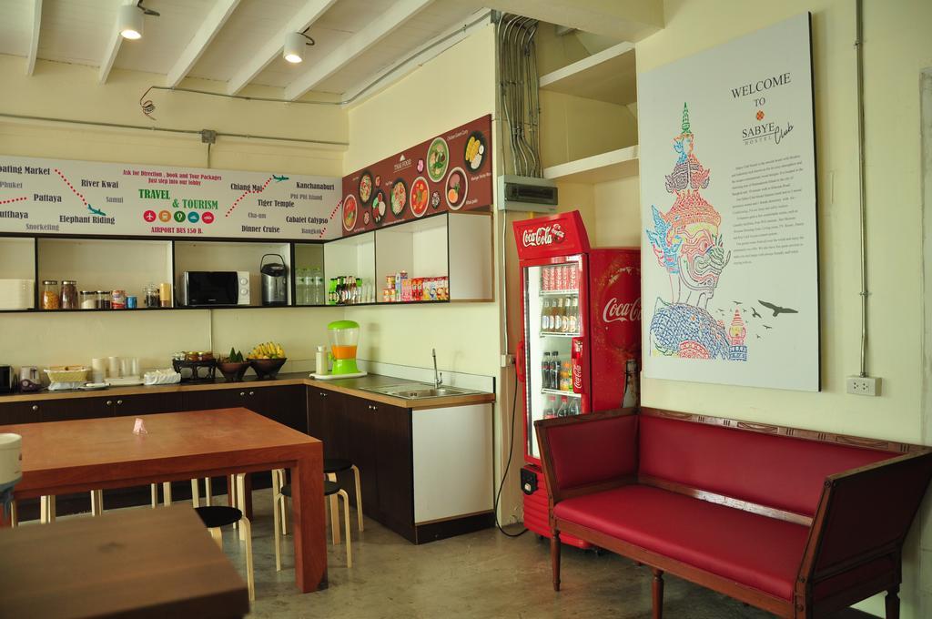 Sabye Club Hostel Bangkok Esterno foto