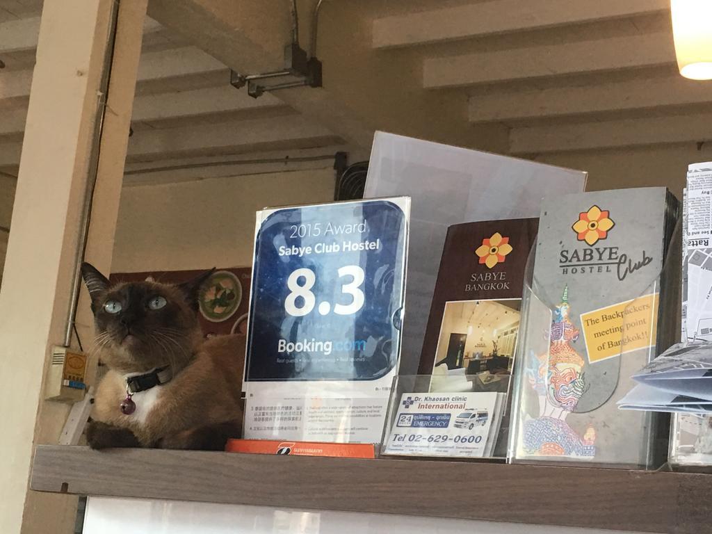 Sabye Club Hostel Bangkok Esterno foto