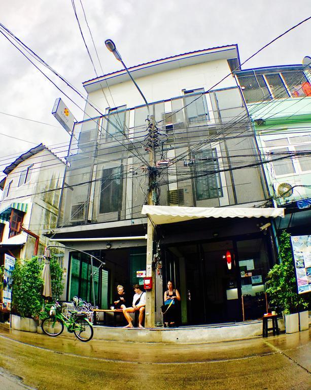 Sabye Club Hostel Bangkok Esterno foto